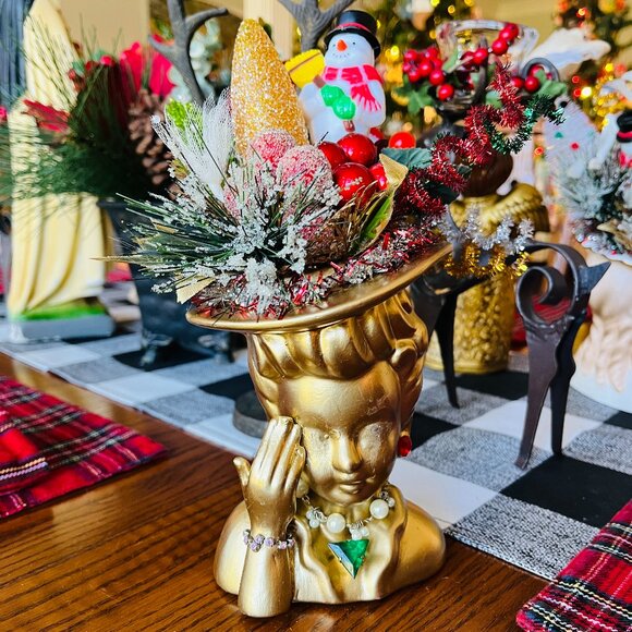 OOAK Kitschy Christmas Head vase made by me! - Picture 3 of 16